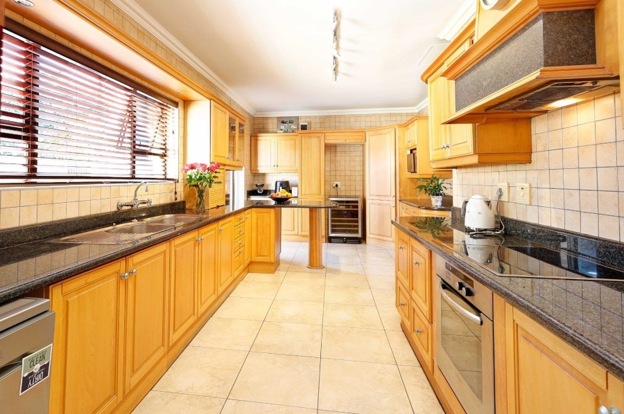 4 Bedroom Property for Sale in Welgemoed Western Cape